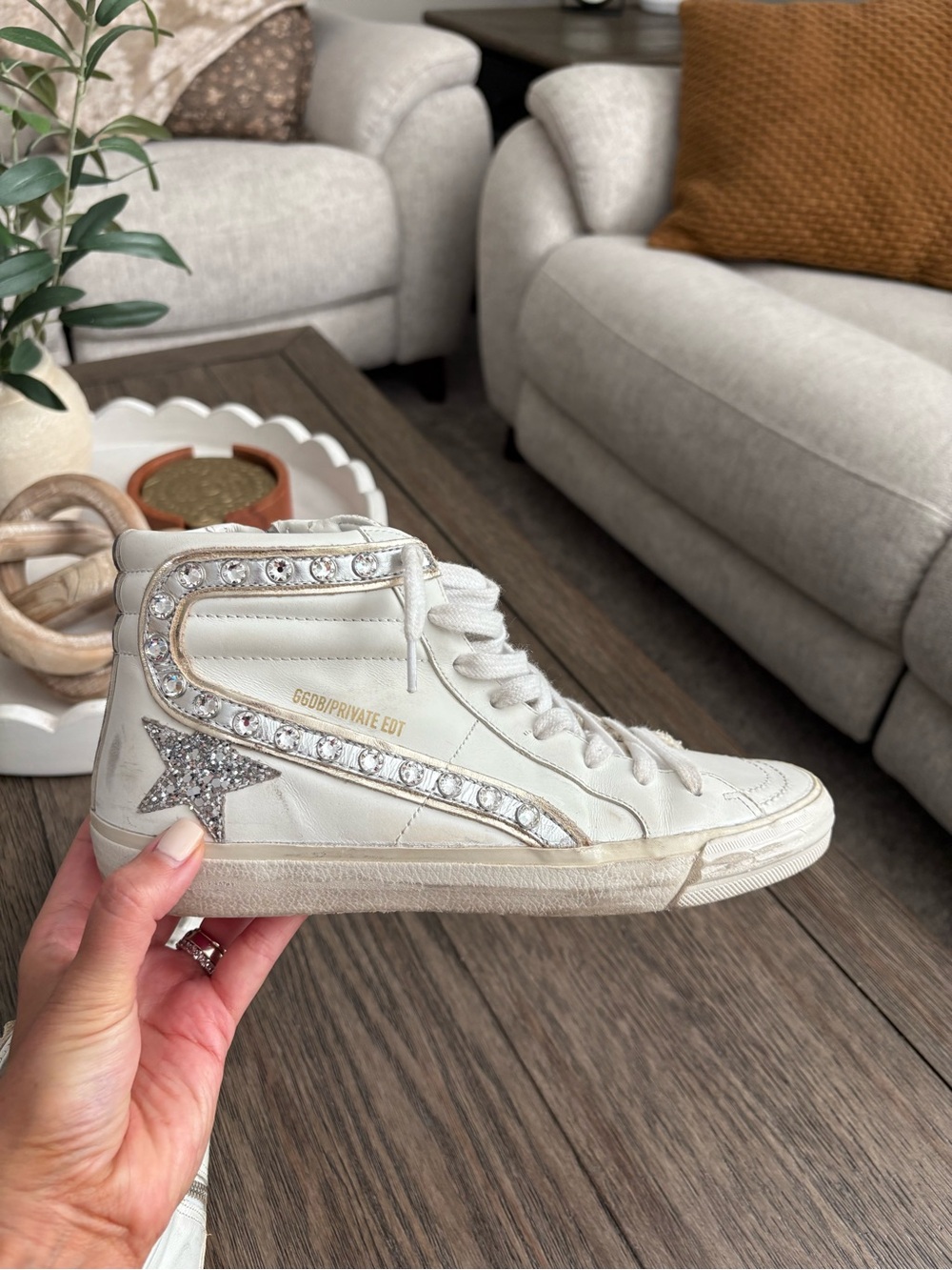 Golden Goose White Leather Low-Top Sneakers with Tan Accents - Picture 4 of 5